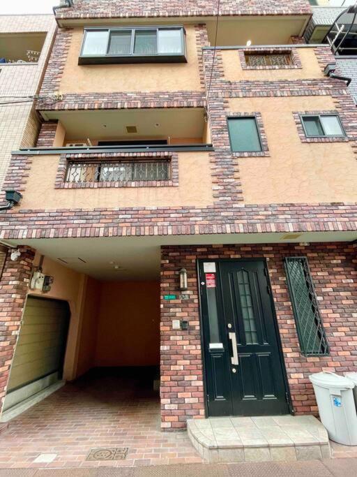 鶴橋駅徒歩2分 トイレ浴室複数あり3階建て一軒家車庫付き Apartment Osaka Exterior photo