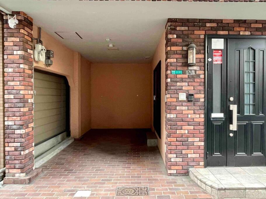 鶴橋駅徒歩2分 トイレ浴室複数あり3階建て一軒家車庫付き Apartment Osaka Exterior photo
