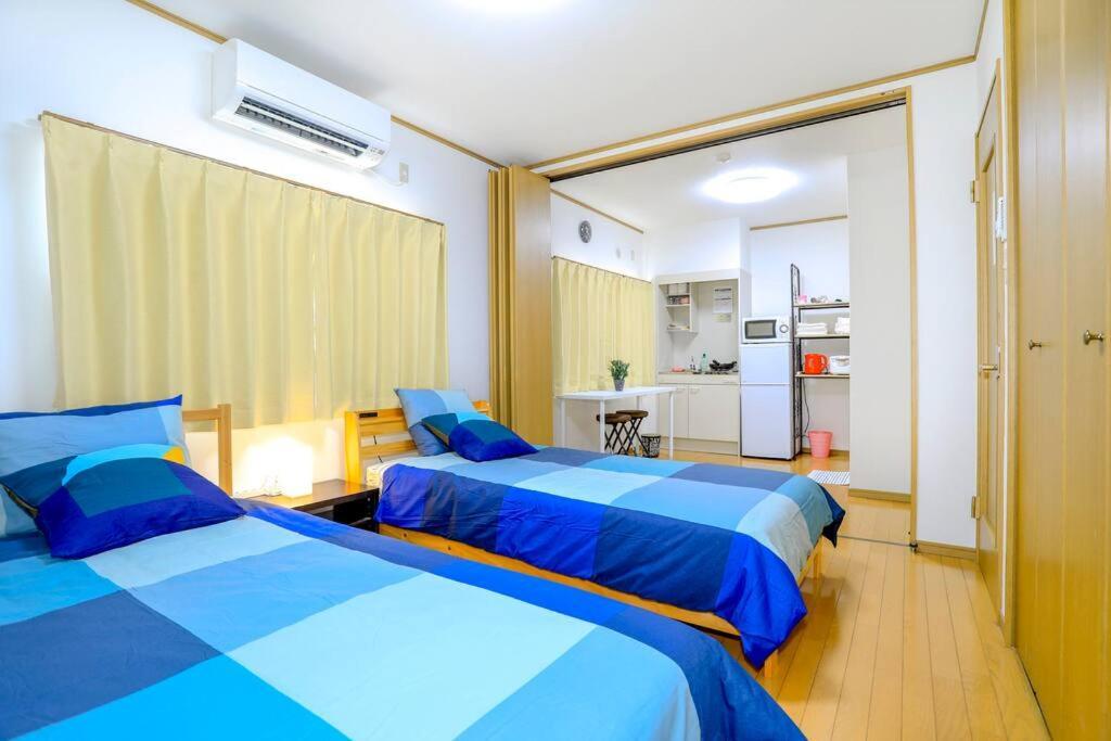 鶴橋駅徒歩2分 トイレ浴室複数あり3階建て一軒家車庫付き Apartment Osaka Exterior photo