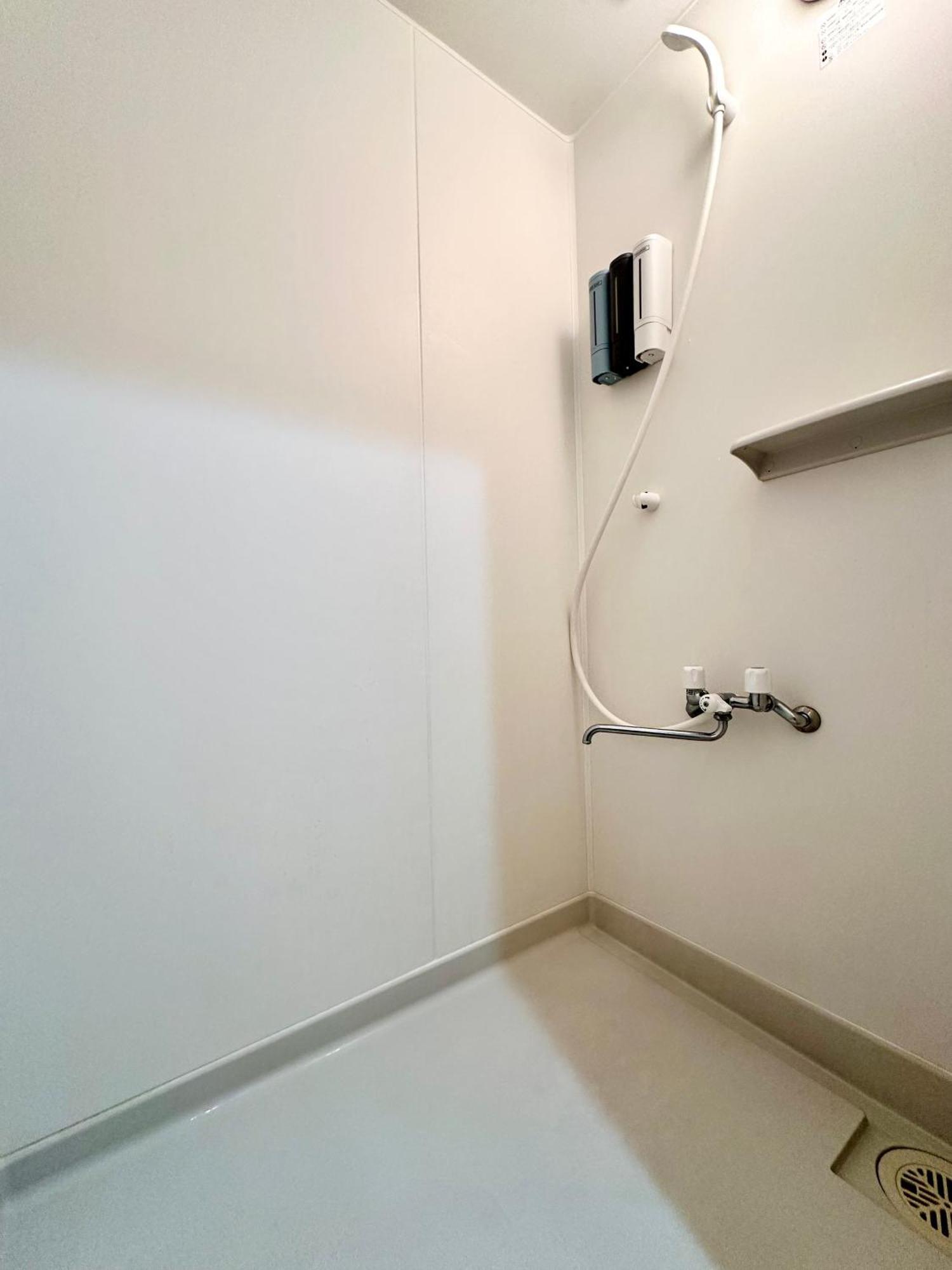 鶴橋駅徒歩2分 トイレ浴室複数あり3階建て一軒家車庫付き Apartment Osaka Exterior photo